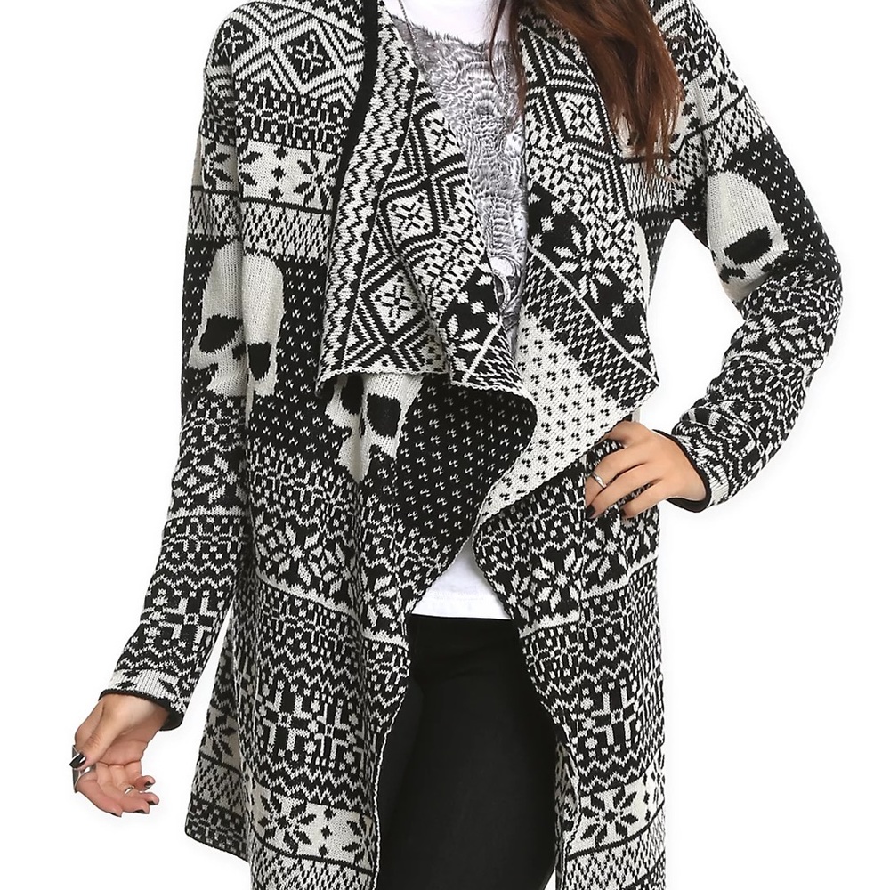 Iron Fist Skull Cardigan size S